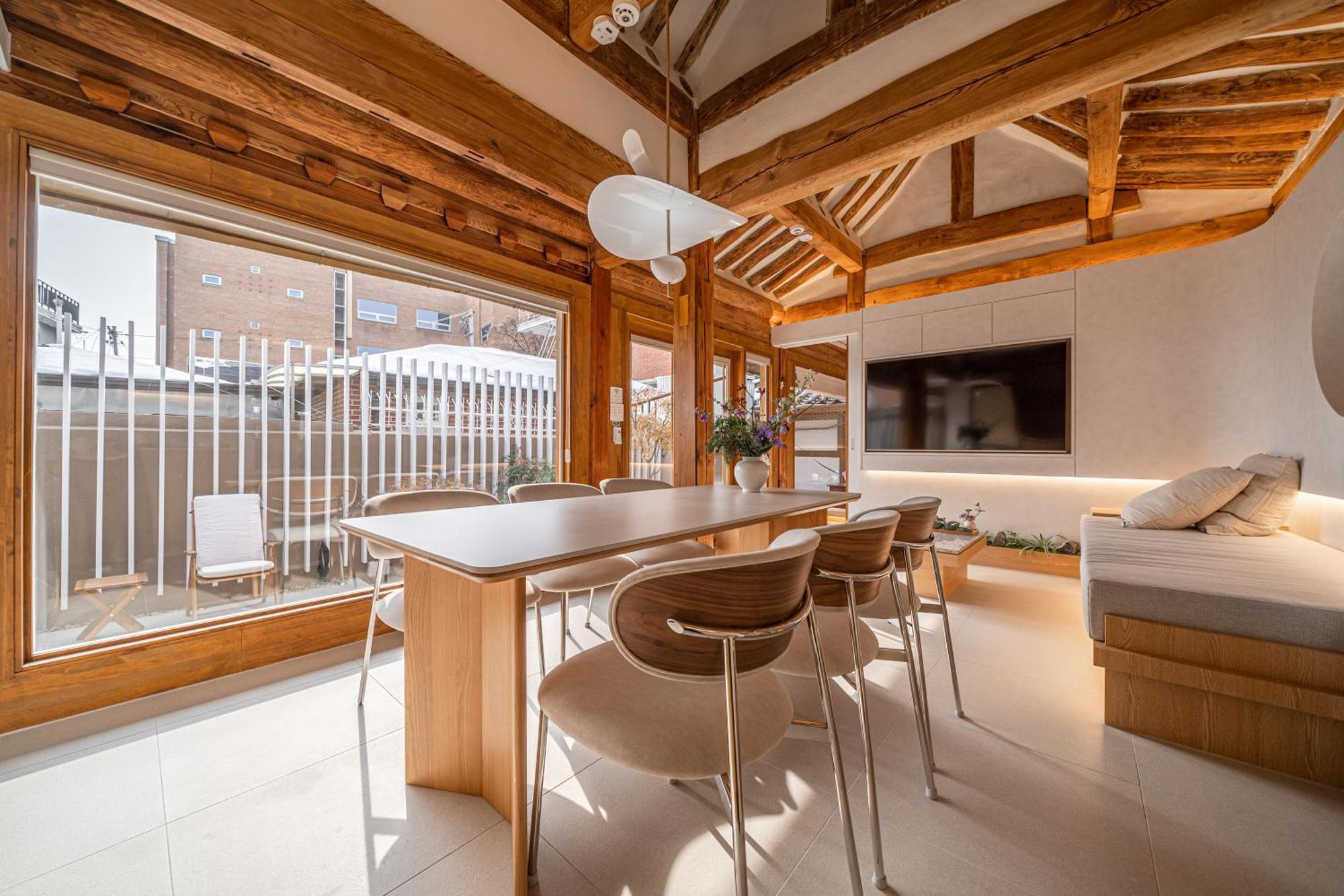 Premium Hanok Memorystay Hyoja Seoul